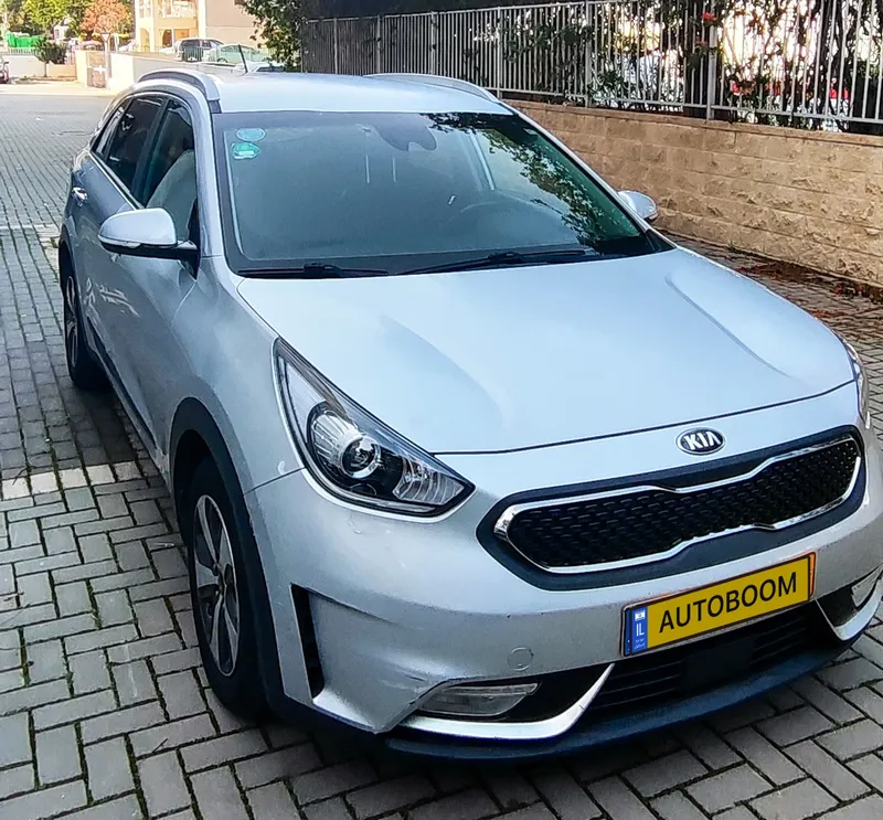 Kia Niro 2nd hand, 2017, private