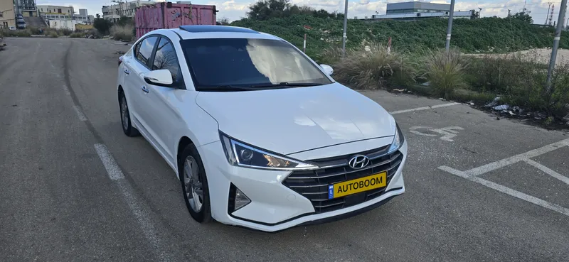 Hyundai Elantra 2ème main, 2019