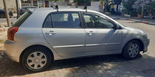 Toyota Corolla 2nd hand, 2003, private hand