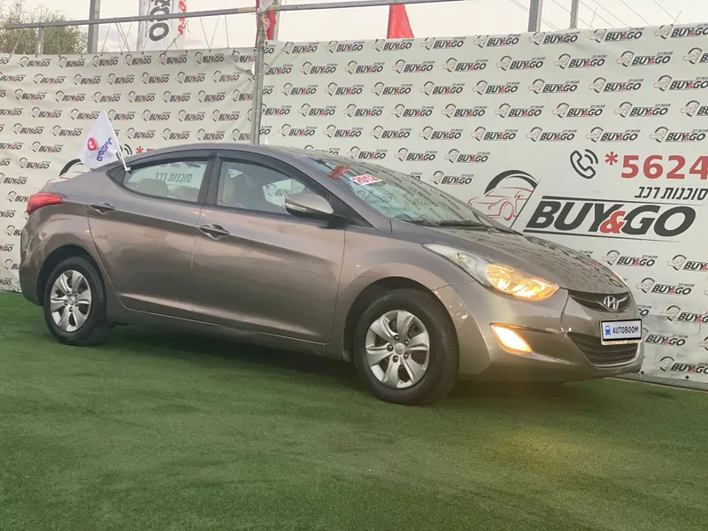 Hyundai Elantra 2nd hand, 2012