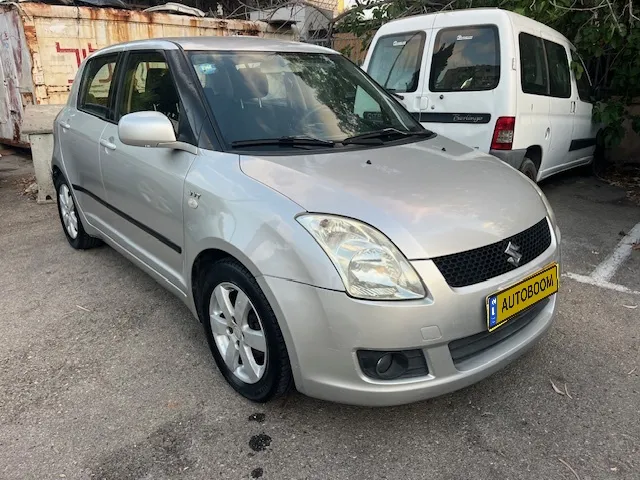 Suzuki Swift с пробегом, 2009