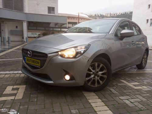 Mazda 2, 2015, photo