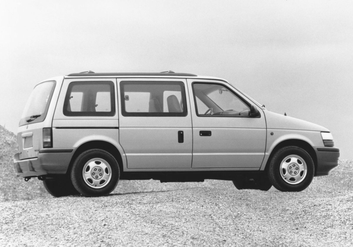קרייזלר וויאג'ר ‏1991. מרכב, צורה. מיניוואן, 2 דור
