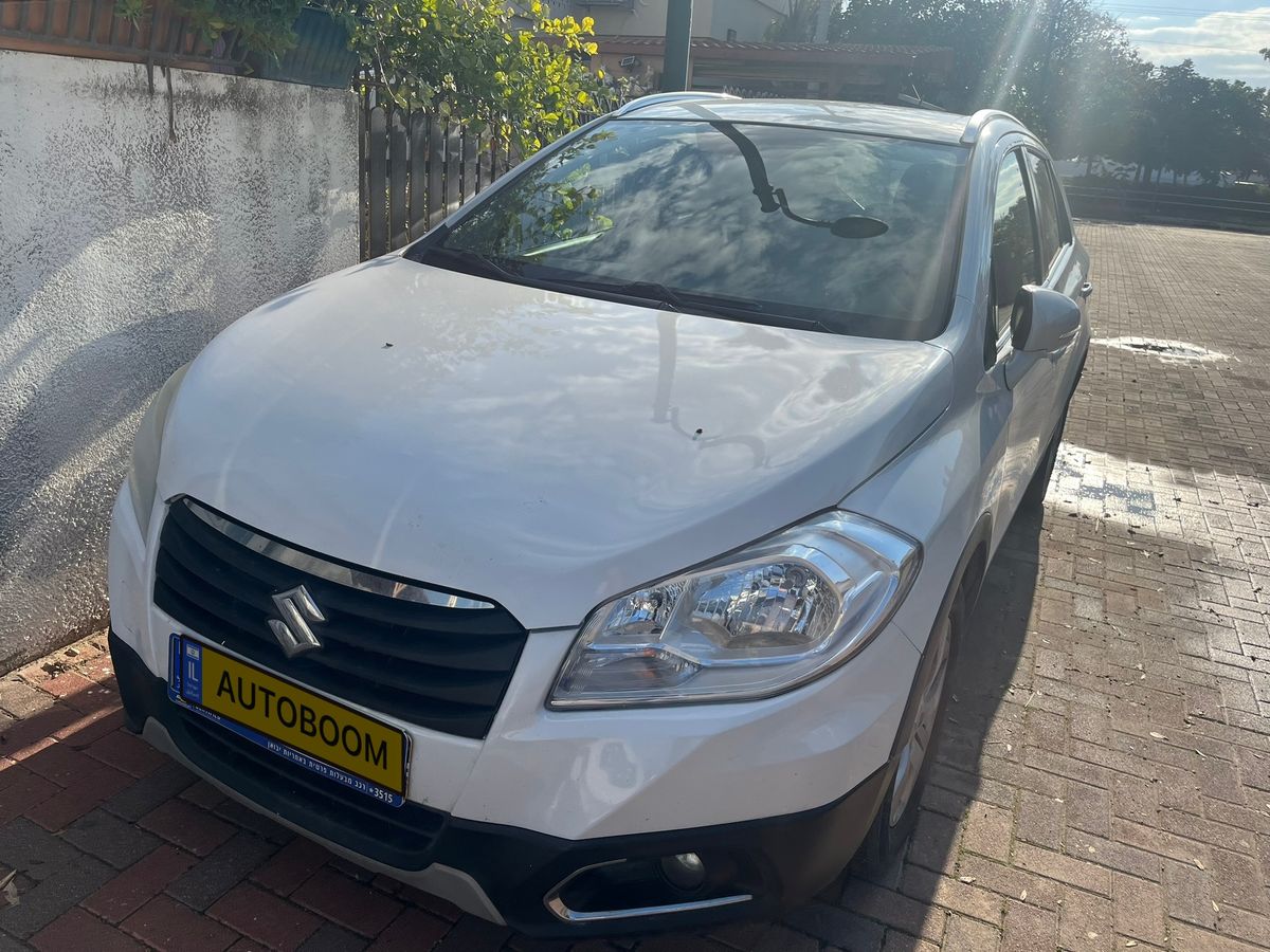 Suzuki SX4 2ème main, 2014, main privée