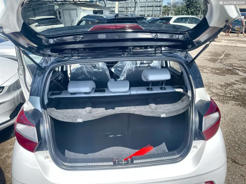 Hyundai i10 2nd hand, 2021