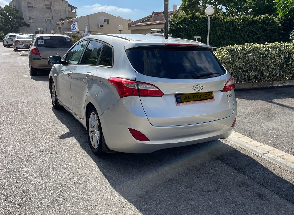 יונדאי i30 יד 2 רכב, 2015, פרטי