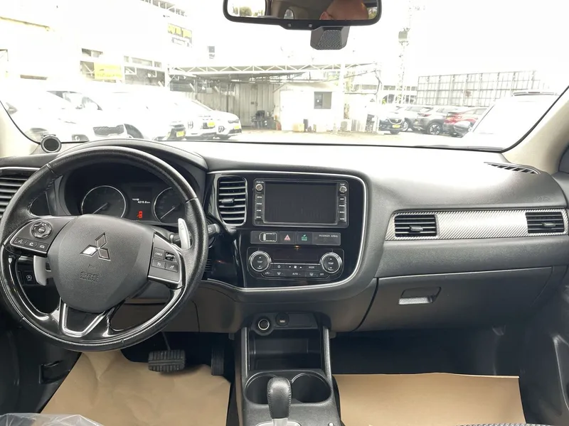 Mitsubishi Outlander 2nd hand, 2016, private hand