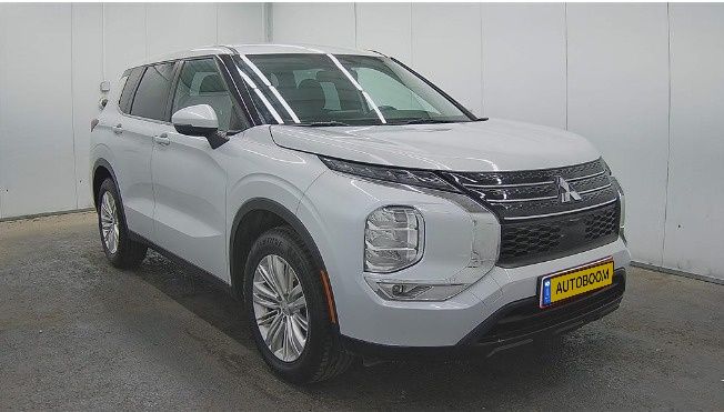 Mitsubishi Outlander 2nd hand, 2023