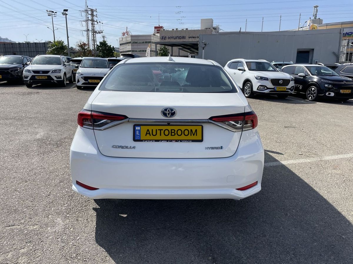 Toyota Corolla 2nd hand, 2021