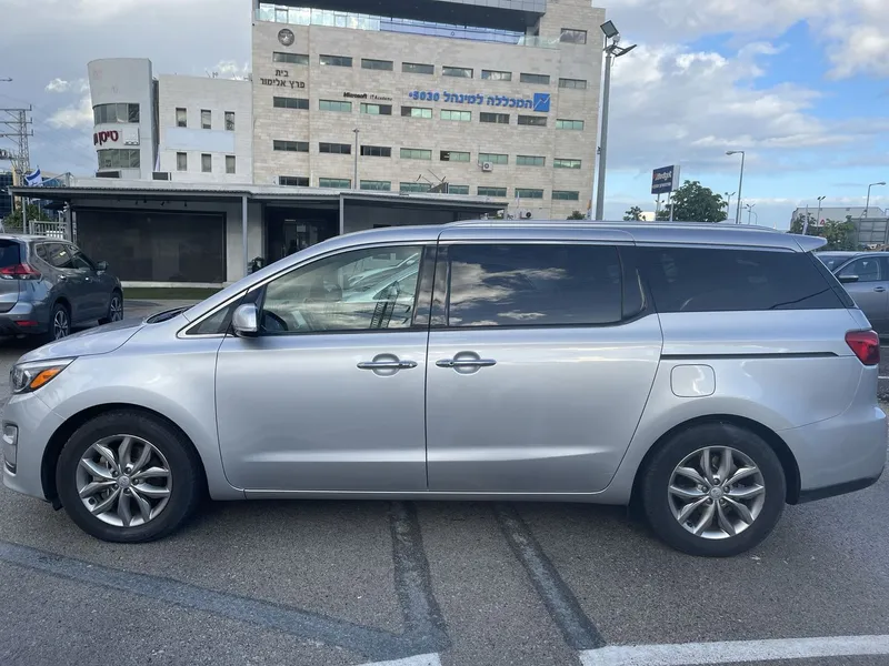 Kia Carnival с пробегом, 2020, частная рука