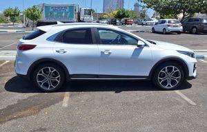 Kia XCeed, 2021, photo