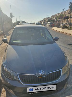 شكودا فابيا مستعمل, 2015