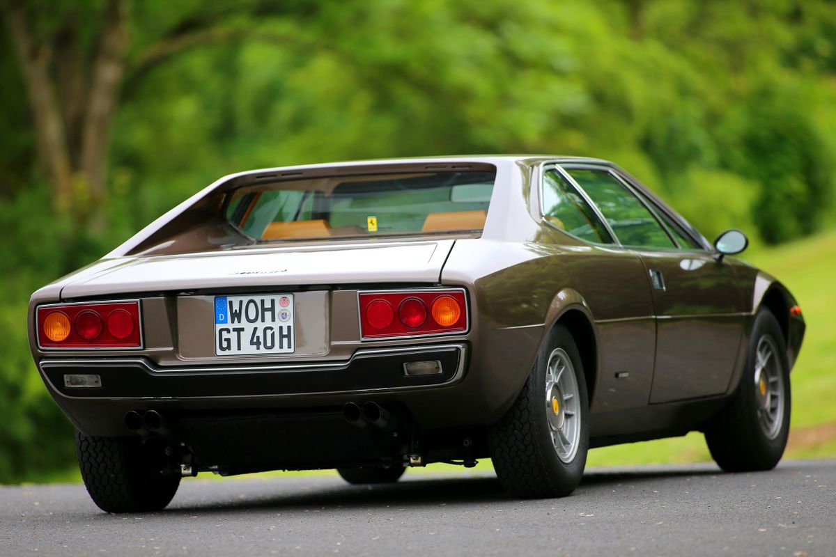 פרארי דינו 208/308 GT4 ‏1974. מרכב, צורה. קופה, 1 דור
