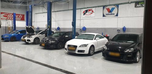 Garage Yonathan. صورة 3
