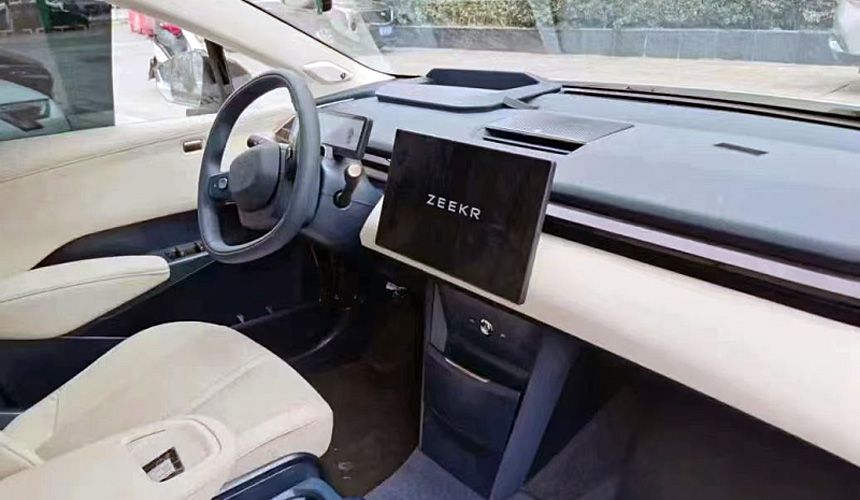 زيكر X ‏2023. المقاعد الأمامية. SUV ٥ أبواب, 1 الجيل