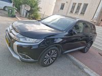 Mitsubishi Outlander 2nd hand, 2016, private