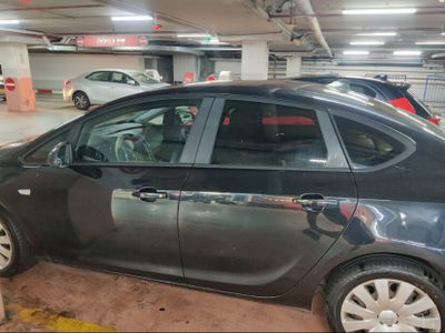 Opel Astra 2ème main, 2013, main privée