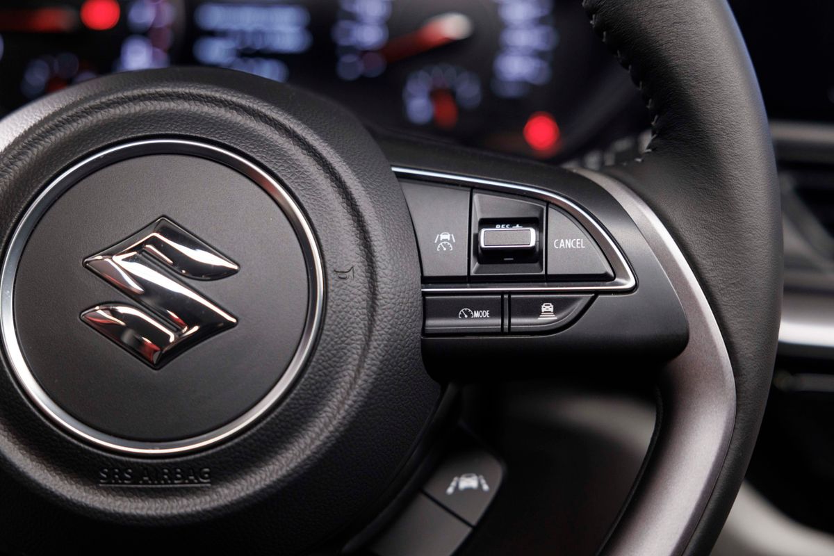 Suzuki Swift 2023. Руль. Мини 5 дверей, 6 поколение