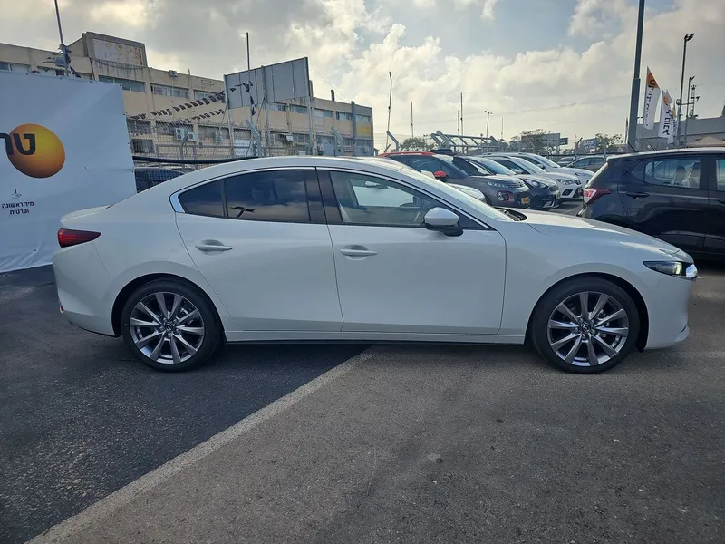 Mazda 3 nouvelle voiture, 2025