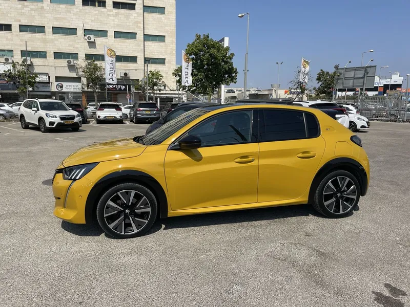 Peugeot 208 2ème main, 2022, main privée