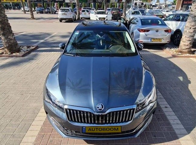 Škoda Superb 2ème main, 2019, main privée