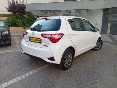 טויוטה יאריס יד 2 רכב, 2019, פרטי