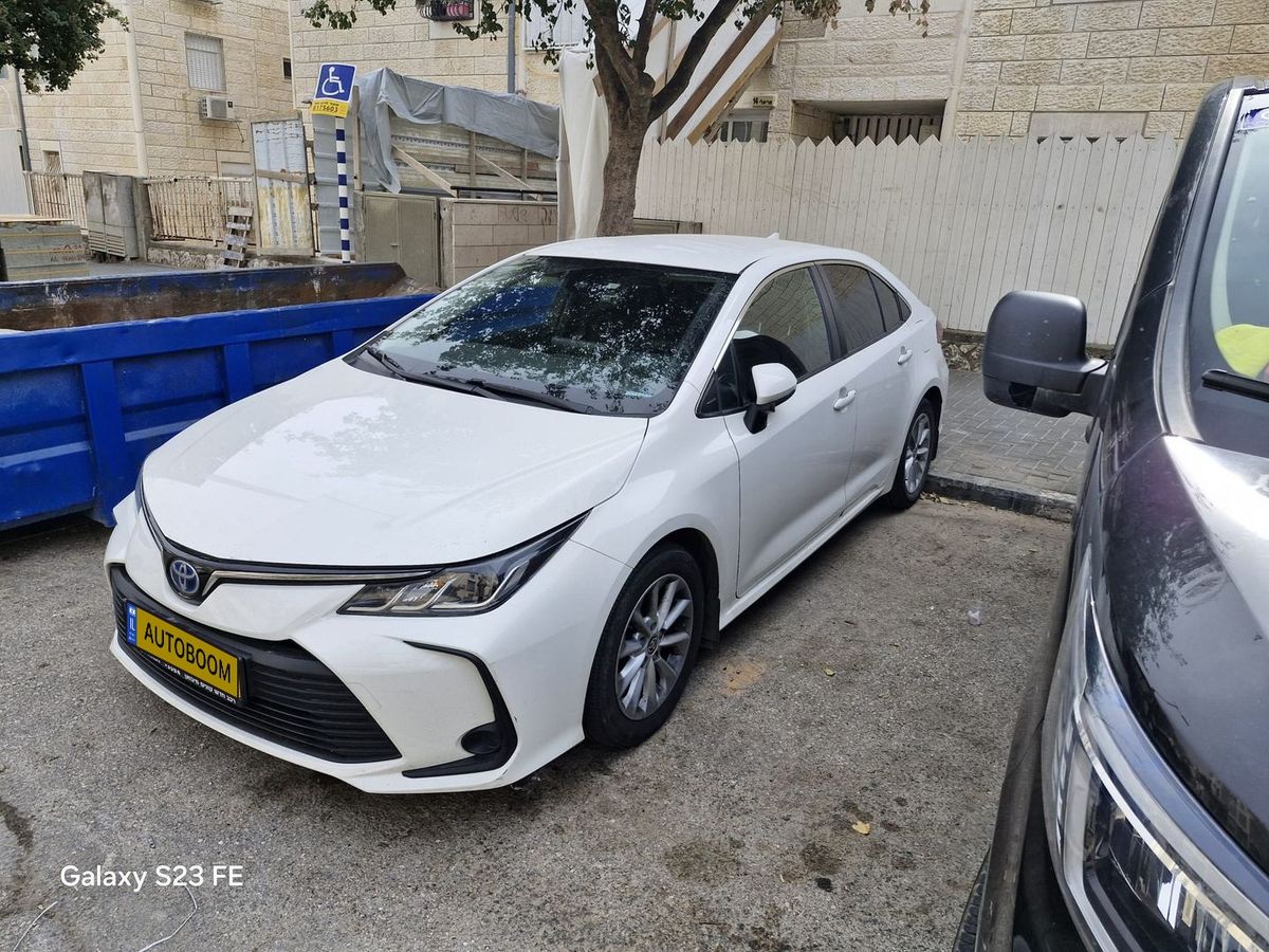 טויוטה קורולה יד 2 רכב, 2022, פרטי