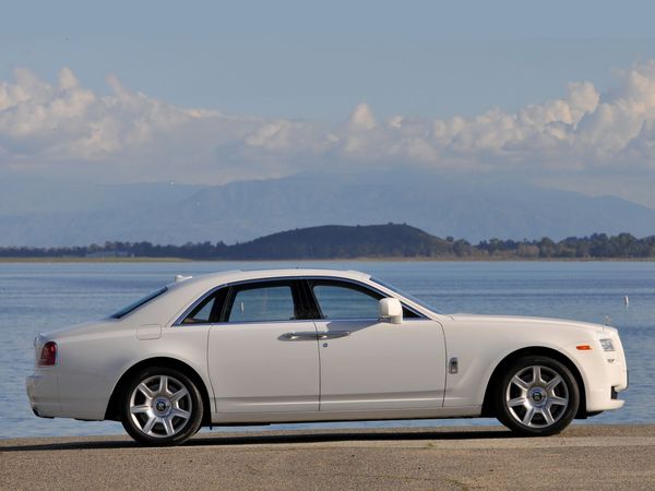 Rolls-Royce Ghost 2009. Bodywork, Exterior. Sedan, 1 generation