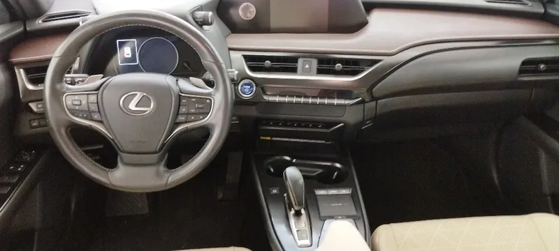 Lexus UX 2ème main, 2021