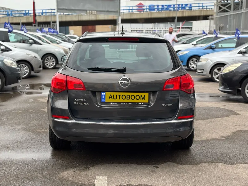 Opel Astra 2nd hand, 2014