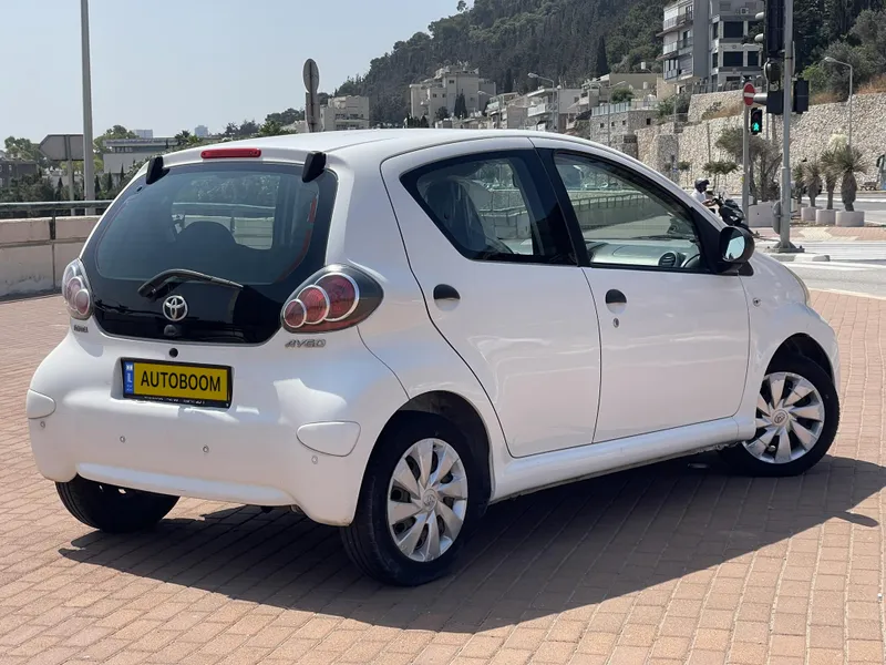 Toyota Aygo 2ème main, 2012, main privée