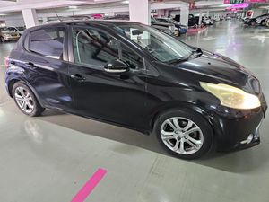 Peugeot 208, 2014, photo