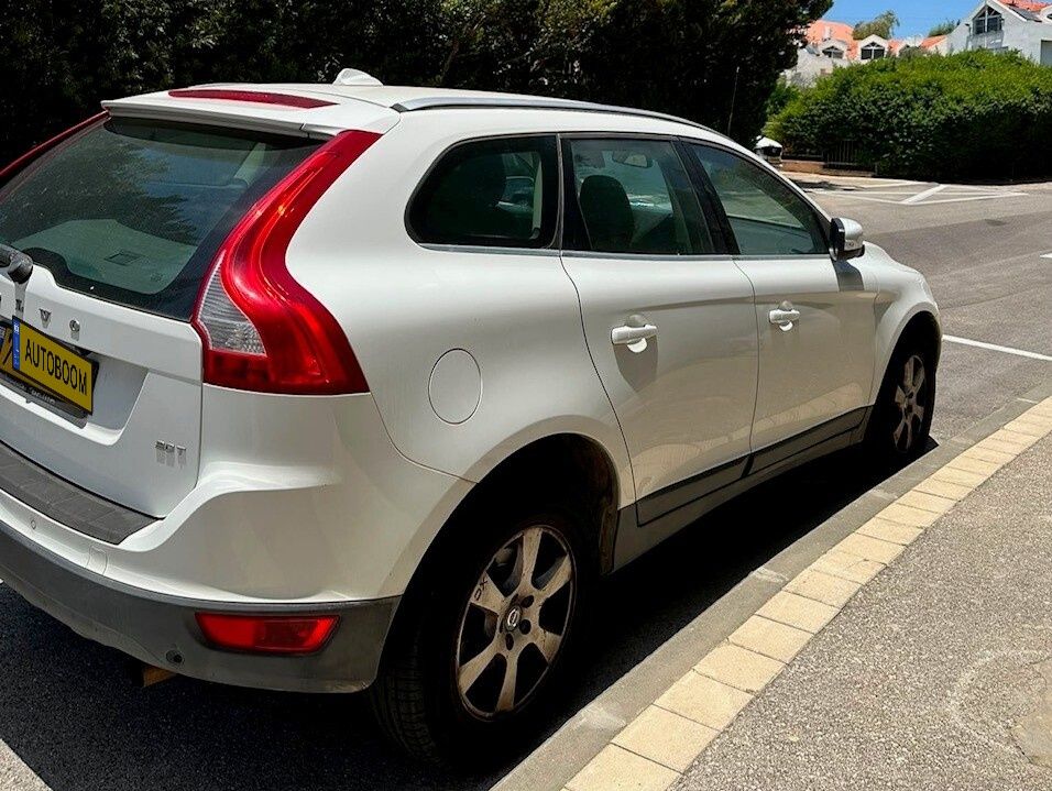 וולוו XC60 יד 2 רכב, 2011, פרטי