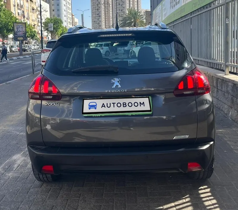 Peugeot 2008 с пробегом, 2019