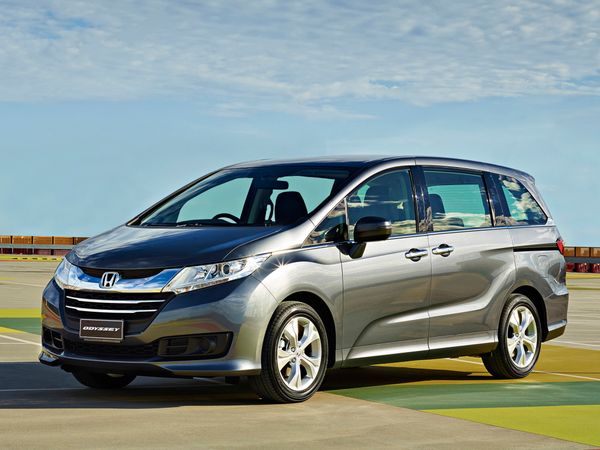 Honda Odyssey 2013. Carrosserie, extérieur. Monospace, 5 génération