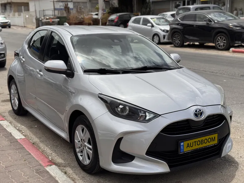 Toyota Yaris 2nd hand, 2021, private hand
