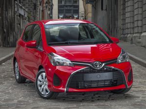 Toyota Yaris 2014. Bodywork, Exterior. Mini 5-doors, 3 generation, restyling