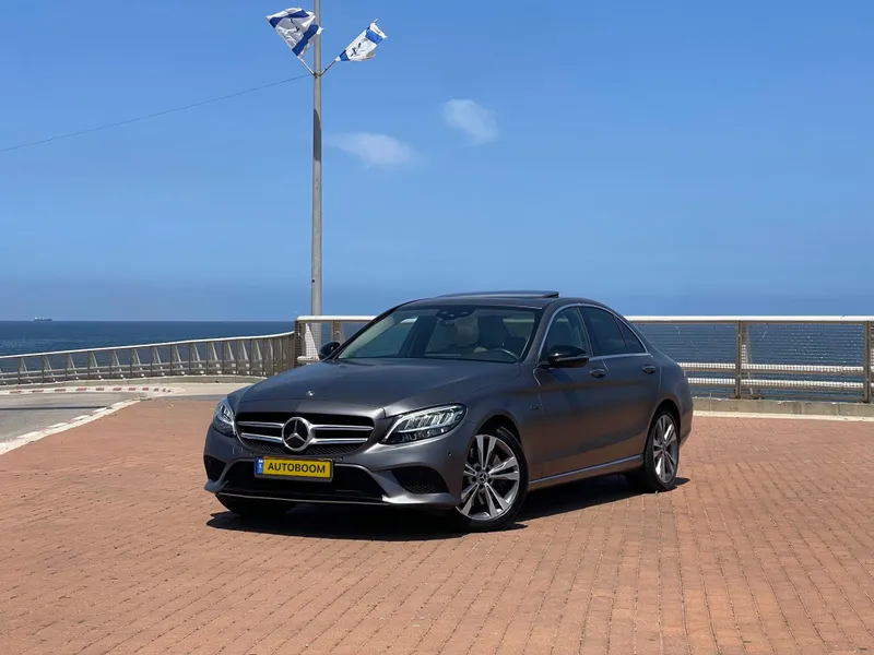 Mercedes C-Class 2nd hand, 2020, private hand