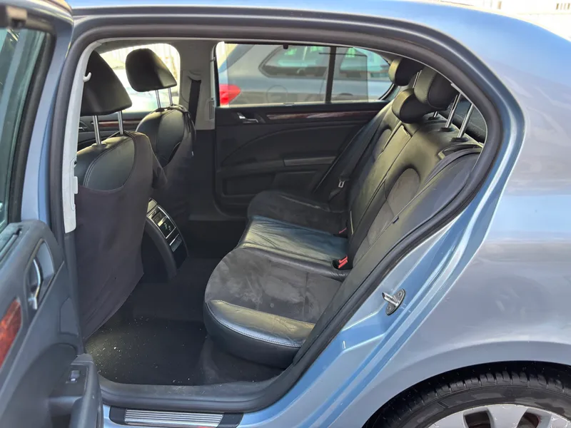 Skoda Superb 2nd hand, 2012