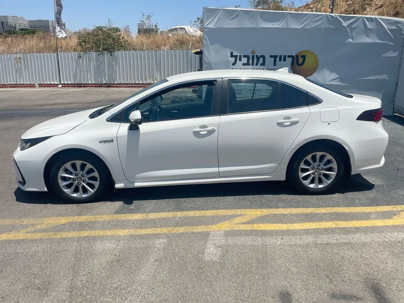 Toyota Corolla 2nd hand, 2021