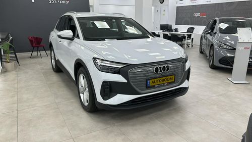 Audi Q4 e-tron nouvelle voiture, 2024, main privée