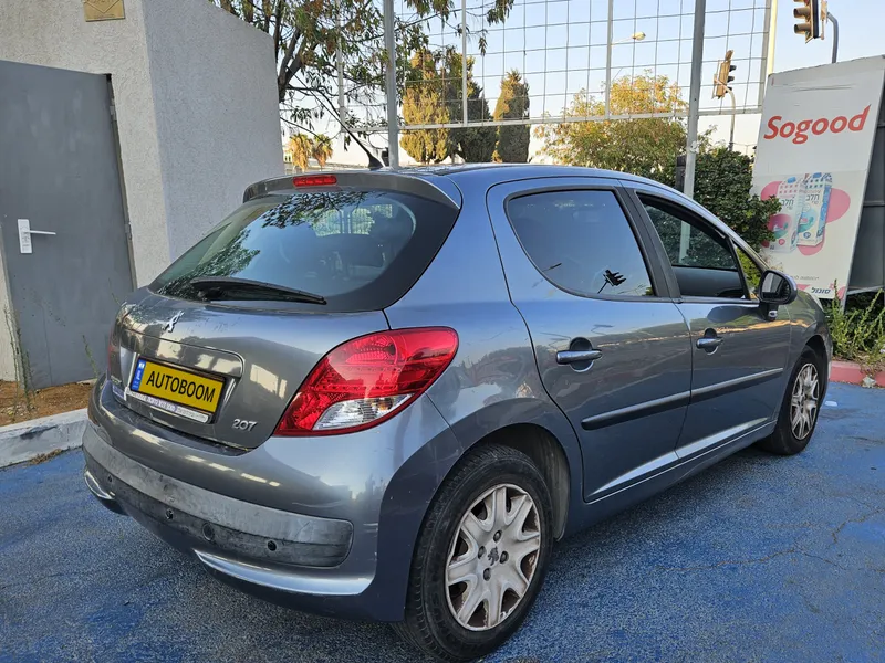פיג'ו 207 יד 2 רכב, 2011