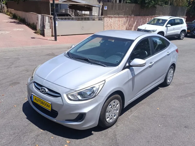 Hyundai i25 с пробегом, 2015, частная рука