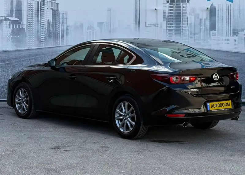 Mazda 3 2nd hand, 2023, private