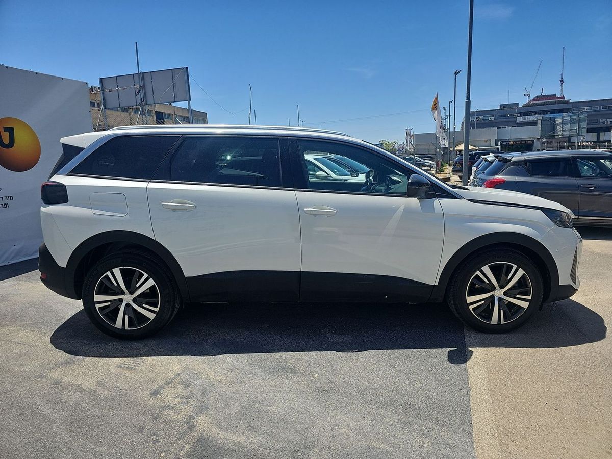 Peugeot 5008 2nd hand, 2023