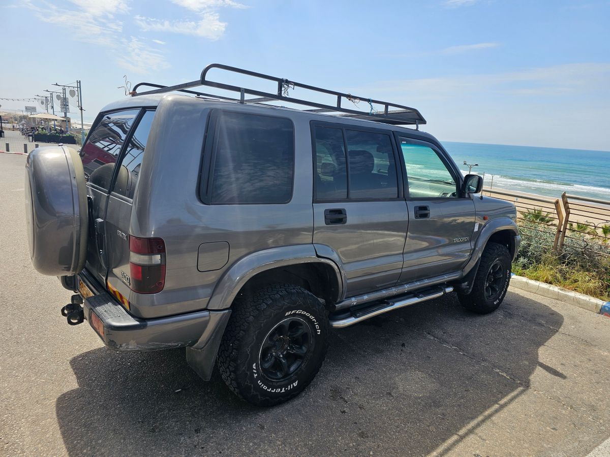 Isuzu Trooper 2nd hand, 2002, private hand