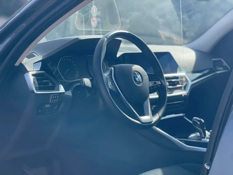 BMW 3 series 2ème main, 2022, main privée