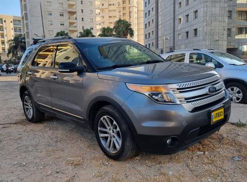 Ford Explorer 2nd hand, 2014, private hand