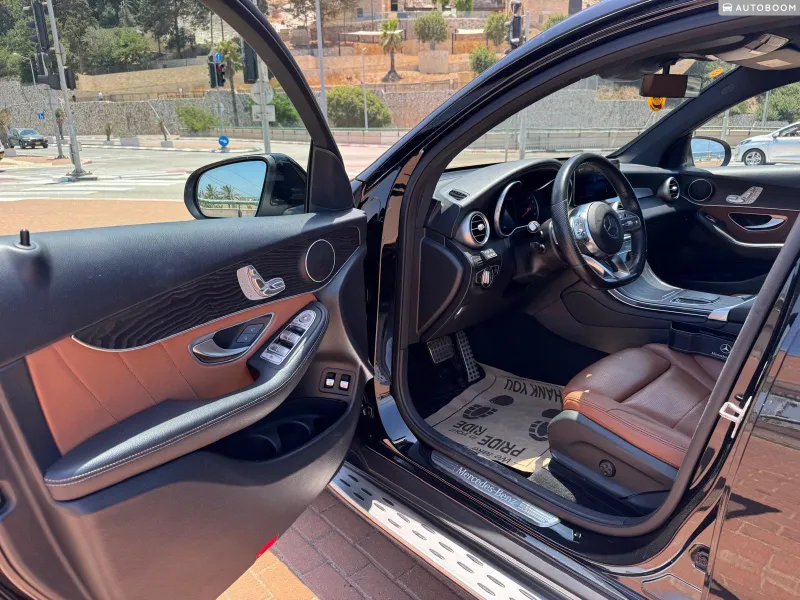 Mercedes GLC 2nd hand, 2022, private