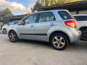 סוזוקי SX4‏, 2010, תמונה